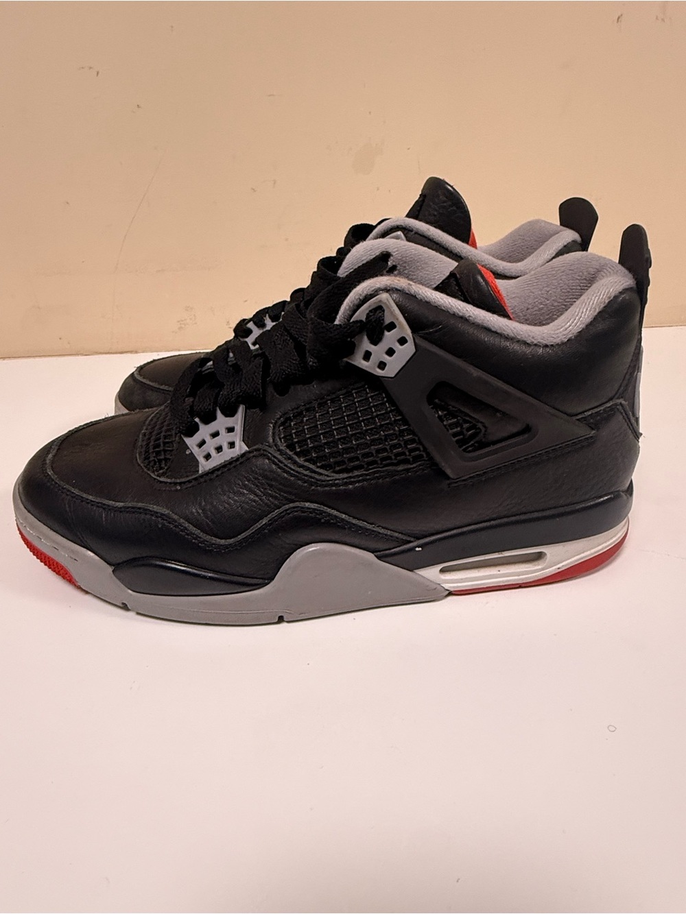 Jordan Men's Black, Gray & Red Retro Sneakers